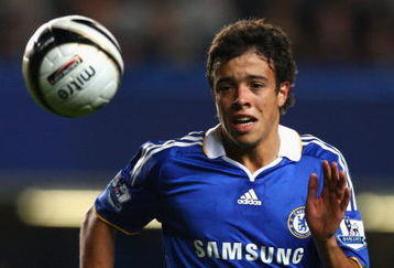 LONDON - NOVEMBER 12:  Franco Di Santo of Chelsea in action during the Carling Cup Fourth Round match between Chelsea and Burnley at Stamford Bridge on November 12, 2008 in London, England.  (Photo by Ryan Pierse/Getty Images)
