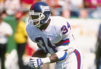 10 Sep 1995:  Running back Herschel Walker #34 of the New York Giants runs downfield against the Kansas Ciy Chiefs during a game held at Arrowhead Stadium in Kansas City, Missouri.  The Chiefs won the game, 21-17. Mandatory Credit: Jonathan Daniel  /Allsp