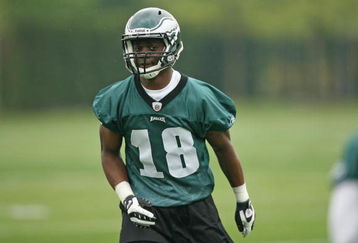 PHILADELPHIA - MAY 1: Wide receiver Jeremy Maclin #18 of the Philadelphia Eagles looks on during minicamp practice at the NovaCare Complex on May 1, 2009 in Philadelphia, Pennsylvania. (Photo by Hunter Martin/Getty Images)