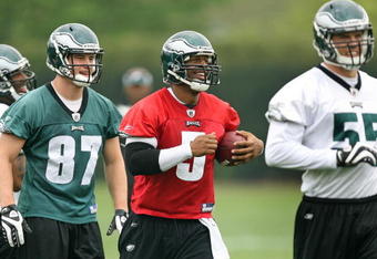 PHILADELPHIA - MAY 1: Quarterback Donovan McNabb #5 of the Philadelphia Eagles practices during minicamp at the NovaCare Complex on May 1, 2009 in Philadelphia, Pennsylvania. (Photo by Hunter Martin/Getty Images)