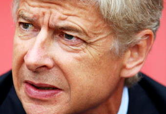 LONDON, ENGLAND - AUGUST 01:  Arsene Wenger the manager of Arsenal looks on during the Emirates Cup match between Arsenal and Athletico Madrid at the Emirates Stadium on August 1, 2009 in London, England.  (Photo by Phil Cole/Getty Images)