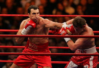 NEW YORK - FEBRUARY 23:  Wladimir Klitschko (L) of Ukraine lands a left jab to the head of Sultan Ibragimov (R) of Russia during their WBO and IBF/IBO Unification Heavyweight World Championship bout on February 23, 2008 at Madison Square Garden in New York City.  (Photo by Chris Trotman/Getty Images)