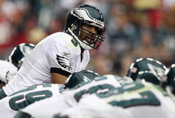 GLENDALE, AZ - JANUARY 18:  Quarterback Donovan McNabb #5 of the Philadelphia Eagles looks down the line during the NFC championship game against the Arizona Cardinals on January 18, 2009 at University of Phoenix Stadium in Glendale, Arizona.  (Photo by Jed Jacobsohn/Getty Images)