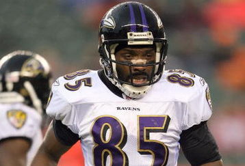 CINCINNATI - NOVEMBER 30:  Derrick Mason #85 of the Baltimore Ravens jogs into position during their NFL game against the Cincinnati Bengals on November 30, 2008 at Paul Brown Stadium in Cincinnati, Ohio. The Ravens defeated the Bengals 34-3.(Photo by Andy Lyons/Getty Images)