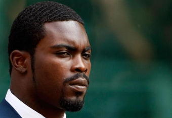RICHMOND, VA - AUGUST 27:  Football star Michael Vick departs federal court August 27, 2007 in Richmond, Virginia. Vick pleaded guilty in court to federal dogfighting conspiracy charges.  (Photo by Win McNamee/Getty Images)