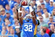 LEXINGTON, KY - SEPTEMBER 06: Trevard Lindley #32 of the Kentucky Widcats intercepts a pass during the game against the Norfolk State Spartans at Commonwealth Stadium on September 6, 2008 in Lexington, Kentucky (Photo by Andy Lyons/Getty Images)