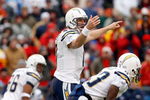 KANSAS CITY, MO - DECEMBER 14:  Philip Rivers #17 of the San Diego Chargers calls a play against the Kansas City Chiefs during the first half on December 14, 2008 at Arrowhead Stadium in Kansas City, Missouri.  (Photo by Harry How/Getty Images)