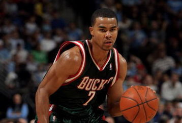 DENVER - NOVEMBER 18:  Ramon Sessions #7 of the Milwaukee Bucks controls the ball against the Denver Nuggets at the Pepsi Center on November 18, 2008 in Denver, Colorado. The Nuggets defeated the Bucks 114-105.  (Photo by Doug Pensinger/Getty Images)