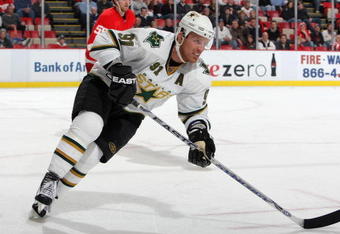 DETROIT - JANUARY 29:  Brad Richards #91 of the Dallas Stars skates during the game against the Detroit Red Wings at Joe Louis Arena on January 29, 2009 in Detroit, Michigan. (Photo by Dave Sandford/Getty Images)
