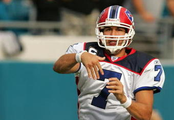 JACKSONVILLE, FL - NOVEMBER 25: JP Losman #7 of the Buffalo Bills throws a pass in a game against the Jacksonville Jaguars at Jacksonville Municipal Stadium in Jacksonville, Florida on November 25, 2007.  The Jaguars beat the Bills 36-14.  (Photo by Sam Greenwood/Getty Images)