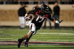 LUBBOCK, TX - NOVEMBER 08:  Wide receiver Detron Lewis #17 of the Texas Tech Red Raiders during play against the Oklahoma State Cowboys at Jones AT&T Stadium on November 8, 2008 in Lubbock, Texas.  (Photo by Ronald Martinez/Getty Images)