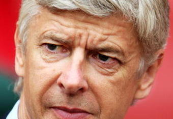 LONDON, ENGLAND - AUGUST 01:  Arsene Wenger the manager of Arsenal looks on during the Emirates Cup match between Arsenal and Athletico Madrid at the Emirates Stadium on August 1, 2009 in London, England.  (Photo by Phil Cole/Getty Images)