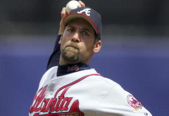 NEW YORK - MAY 07:  John Smoltz #29 of the Atlanta Braves delivers a pitch against the New York Mets on May 7, 2006 at Shea Stadium in the Flushing neighborhood of the Queens borough of New York City. The Braves defeated the Mets 13-3.  (Photo by Jim McIsaac/Getty Images)