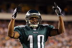 PHILADELPHIA - DECEMBER 28:  DeSean Jackson #10 of the Philadelphia Eagles celebrates after a long reception against the Dallas Cowboys on December 28, 2008 at Lincoln Financial Field in Philadelphia, Pennsylvania.  (Photo by Jim McIsaac/Getty Images)