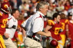 PASADENA, CA - JANUARY 01:  Head coach Pete Carroll of the USC Trojans runs on to the field during warm ups before the game against the Penn State Nittany Lions during the 95th Rose Bowl Game presented by Citi on January 1, 2009 at the Rose Bowl in Pasadena, California.  (Photo by Stephen Dunn/Getty Images)