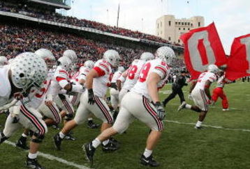 EVANSTON, IL - NOVEMBER 11:  The Ohio State Buckeyes take the field prior to the start of a game against the Northwestern Wildcats on November 11, 2006 at Ryan Field in Evanston, Illinois. Ohio State defeated Northwestern 54-10.  (Photo by Jonathan Daniel/Getty Images)