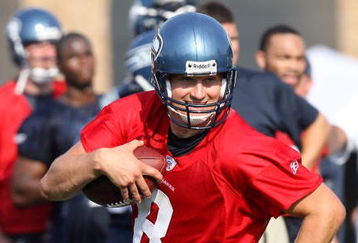 RENTON, WA - JULY 31:  Quarterback Matt Hasselbeck #8 runs to his right during training camp at the Seahawks training facility on July 31, 2009 in Renton, Washington. (Photo by Otto Greule Jr/Getty Images)