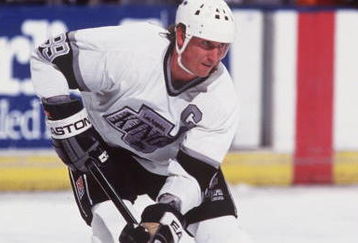 12 MAR 1991:  WAYNE GRETZKY OF THE LOS ANGELES KINGS IN ACTION AGAINST THE PHILADELPHIA FLYERS. Mandatory Credit: Mike Powell/ALLSPORT