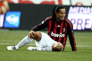 MILAN, ITALY - FEBRUARY 15: Forward Ronaldinho of AC Milan during FC Inter Milan v AC Milan - Serie A match on February 15, 2009 in Milan, Italy.  (Photo by Vittorio Zunino Celotto/Getty Images)