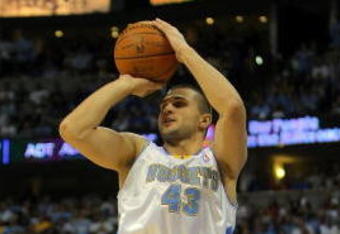 DENVER - MAY 23:  Linas Kleiza #43 of the Denver Nuggets shoots a jumper against the Los Angeles Lakers in Game Three of the Western Conference Finals during the 2009 NBA Playoffs at Staples Center on May 23, 2009 in Denver, Colorado. NOTE TO USER: User expressly acknowledges and agrees that, by downloading and or using this photograph, User is consenting to the terms and conditions of the Getty Images License Agreement.  (Photo by Doug Pensinger/Getty Images)