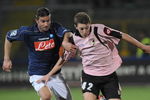 PALERMO, ITALY - FEBRUARY 08:  Federico Balzaretti of Palermo and Manuele Blasi of Napoli during the Serie A match between US Citta di Palermo and SSC Napoli at the Renzo Barbera Stadio on February 8, 2009 in Palermo, Italy.  (Photo by New Press/Getty Images)