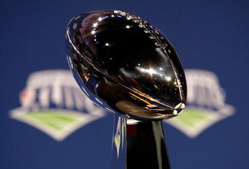 TAMPA, FL - JANUARY 30:  The Vince Lombardi Trophy is seen during the NFC Head coach press conference prior to Super Bowl XLIII held at the Tampa Convention Center on January 30, 2009 in Tampa, Florida.  (Photo by Chris Graythen/Getty Images)
