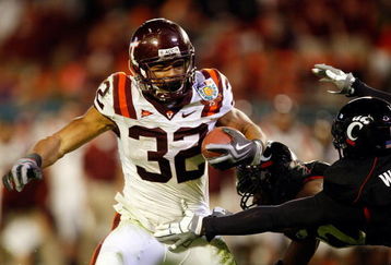 MIAMI - JANUARY 01:  Darren Evans #32 of the Virginia Tech Hokies runs the ball during the FedEx Orange Bowl against the Cincinnati Bearcats at Dolphin Stadium on January 1, 2009 in Miami, Florida.  (Photo by Streeter Lecka/Getty Images)