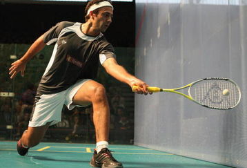 MANCHESTER, UNITED KINGDOM - OCTOBER 18:  Amr Shabana of Egypt in action during the semi-finals of the World Squash Championship at the National Squash Centre on October 18, 2008 in Manchester, England.  (Photo by Bryn Lennon/Getty Images)