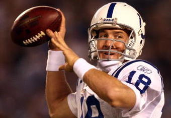 SAN DIEGO, CA - NOVEMBER 23:   Quarterback Peyton Manning #18 of the Indianapolis Colts in action against the San Diego Chargers during their NFL Game at Qualcomm Stadium on November 23, 2008 in San Diego, California. (Photo by Donald Miralle/Getty Images)