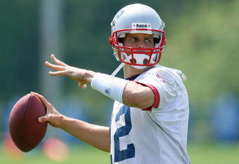 FOXBORO, MA - JUNE 7:  Tom Brady #12 of the New England Patriots  passes the football during Mini Camp at Gillette Stadium on June 7, 2008 in Foxboro, Massachusetts. (Photo by Jim Rogash/Getty Images)