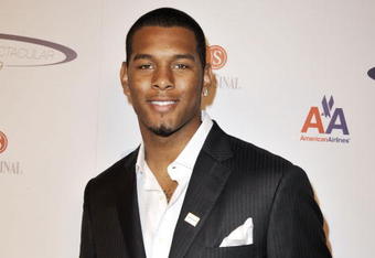 LOS ANGELES, CA - JUNE 07:  Basketball player Jeremy Tyler arrives at the Cedars-Sinai Medical Center's 24th Annual Sports Spectacular at the Century Plaza Hotel on June 7, 2009 in Los Angeles, California.  (Photo by Kevin Winter/Getty Images)