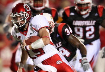 LOUISVILLE, KY - OCTOBER 05:  Corbin Louks #19 of the Utah Utes runs for a touchdown against the Louisville Cardinal on October 5, 2007 at Papa John's Cardinal Stadium in Louisville, Kentucky.  (Photo by Andy Lyons/Getty Images)