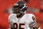 ATLANTA - OCTOBER 12:  Earl Bennett #85 of the Chicago Bears warms up before the game against the Atlanta Falcons at the Georgia Dome on October 12, 2008 in Atlanta, Georgia.  (Photo by Kevin C. Cox/Getty Images)