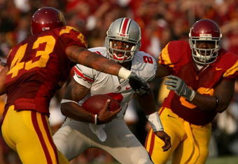 LOS ANGELES, CA - SEPTEMBER 13:  Terrelle Pryor #2 of the Ohio State Buckeyes runs the ball against the USC Trojans during the college football game at the Los Angeles Memorial Coliseum on September 13, 2008 in Los Angeles, California.  (Photo by Stephen Dunn/Getty Images)