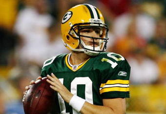 GREEN BAY, WI - AUGUST 15:  Quarterback Matt Flynn #10 of the Green Bay Packers looks to pass against the Cleveland Browns in the second quarter during the preseason game at Lambeau Field on August 15, 2009 in Green Bay, Wisconsin. (Photo by Jonathan Daniel/Getty Images)