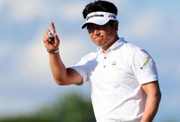 CHASKA, MN - AUGUST 16:  Y.E. Yang of South Korea celebrates on the 16th hole during the final round of the 91st PGA Championship at Hazeltine National Golf Club on August 16, 2009 in Chaska, Minnesota.  (Photo by Stuart Franklin/Getty Images)