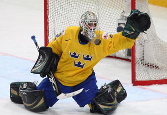 BERN, SWITZERLAND - MAY 07:  Jonas Gustavsson of Sweden tends the goal during the IIHF World Championship Quarter-Final betweenSweden and Czech Republic at the PostFinance Arena on May 7, 2009 in Bern, Switzerland.  (Photo by Mike Hewitt/Getty Images)