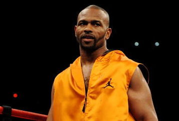 NEW YORK - NOVEMBER 08:  Roy Jones Jr enters the ring prior to his bout against Joe Calzaghe of Wales for their Ring Magazine Light Heavyweight Championship bout at Madison Square Garden November 8, 2008 in New York City.  (Photo by Al Bello/Getty Images)