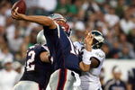 PHILADELPHIA - AUGUST 13:  Tom Brady #12 of the New England Patriots throws a pass against the Philadelphia Eagles on August 13, 2009 at Lincoln Financial Field in Philadelphia, Pennsylvania.  (Photo by Jim McIsaac/Getty Images)