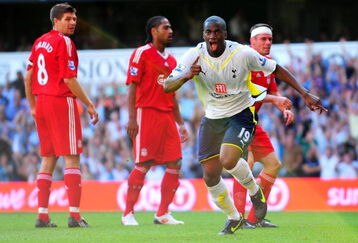 LONDON, ENGLAND - AUGUST 16:  Sebastien Bassong of Tottenham celebrates after scoring his team's second goal on his debut during the Barclays Premier League match between Tottenham Hotspur and Liverpool at White Hart Lane on August 16, 2009 in London, England.  (Photo by Mike Hewitt/Getty Images)