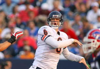 ORCHARD PARK, NY - AUGUST 15:  Jay Cutler #6 of the Chicago Bears follows through on a pass against the Buffalo Bills on  August 15, 2009 at Ralph Wilson Stadium in Orchard Park, New York.  (Photo by Rick Stewart/Getty Images)