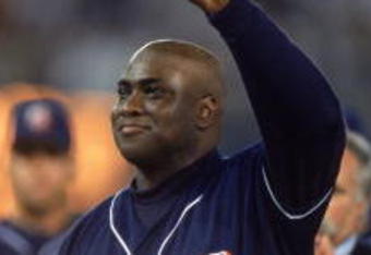 7 Oct 2001:  Right fielder Tony Gwynn #19 of the San Diego Padres acknowledges the crowd during the Major League Baseball game against the Colorado Rockies at Qualcomm Stadium in San Diego, California.  The Rockies defeated the Padres 14-5.  Mandatory Credit:  Christopher Ruppel/Allsport