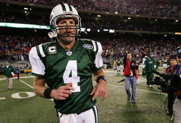 EAST RUTHERFORD, NJ - DECEMBER 28: Brett Favre #4 of The New York Jets leaves the field after losing to The Miami Dolphins after their game on December 28, 2008 at Giants Stadium in East Rutherford, New Jersey. (Photo by Al Bello/Getty Images)