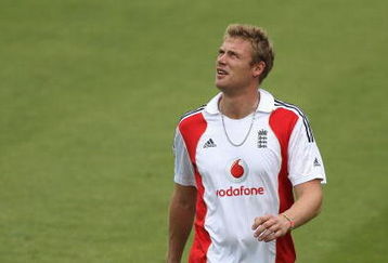 LONDON, ENGLAND - AUGUST 18:  Andrew Flintoff of England looks on during nets at The Brit Oval on August 18, 2009 in London, England.  (Photo by Hamish Blair/Getty Images)
