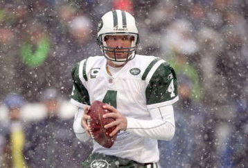 SEATTLE - DECEMBER 21:  Quarterback Brett Favre #4 of the New York Jets drops back to pass the ball during the game against the Seattle Seahawks on December 21, 2008 at Qwest Field in Seattle, Washington. The Seahawks defeated the Jets 13-3. (Photo by Otto Greule Jr/Getty Images)