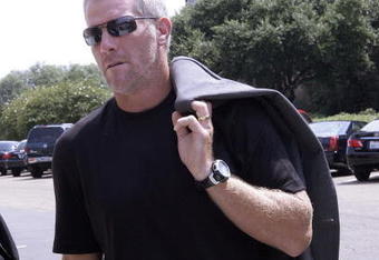 HATTIESBURG, MS - JULY 11:  Former NFL quarterback Brett Favre arrives for a funeral service for former NFL quarterback Steve McNair on July 11, 2009 in Hattiesburg, Mississippi.  (Photo by Dave Martin/Getty Images)