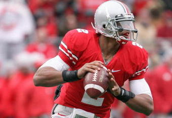 COLUMBUS, OH - NOVEMBER 22:  Quarterback Terrelle Pryor #2 of the Ohio State Buckeyes moves to pass the ball during the Big Ten Conference game against the Michigan Wolverines at Ohio Stadium on November 22, 2008 in Columbus, Ohio.  (Photo by Andy Lyons/Getty Images)