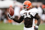 BEREA, OH - AUGUST 07: Jamal Lewis #31 of the Cleveland Browns flips the ball in the air during training camp at the Cleveland Browns Training and Administrative Complex on August 7, 2009 in Berea, Ohio.  (Photo by Gregory Shamus/Getty Images)