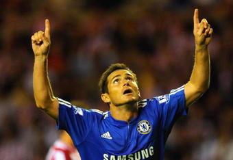 SUNDERLAND, ENGLAND - AUGUST 18:  Frank Lampard of Chelsea celebrates scoring his team's second goal during the Barclays Premier League match between Sunderland and Chelsea at the Stadium of Light on August 18, 2009 in Manchester, England.  (Photo by Michael Regan/Getty Images)