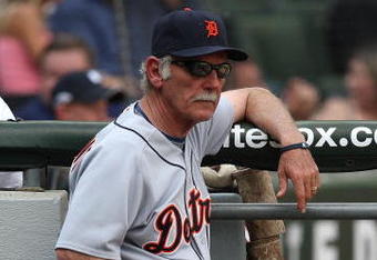 CHICAGO - JUNE 08: Manager Jim Leyland #10 of the Detroit Tigers watches as his team takes on the Chicago White Sox on June 8, 2009 at U.S. Cellular Field in Chicago, Illinois. The Tigers defeated the White Sox 5-4. (Photo by Jonathan Daniel/Getty Images)